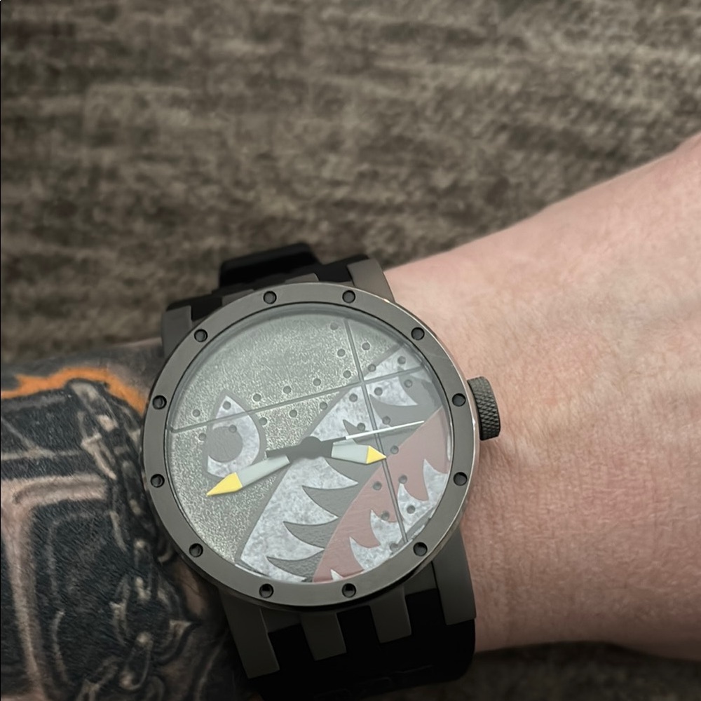 Watch, Invicta DNA bomber